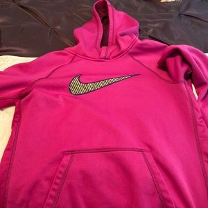 Nike thermal fit hoodie in medium
